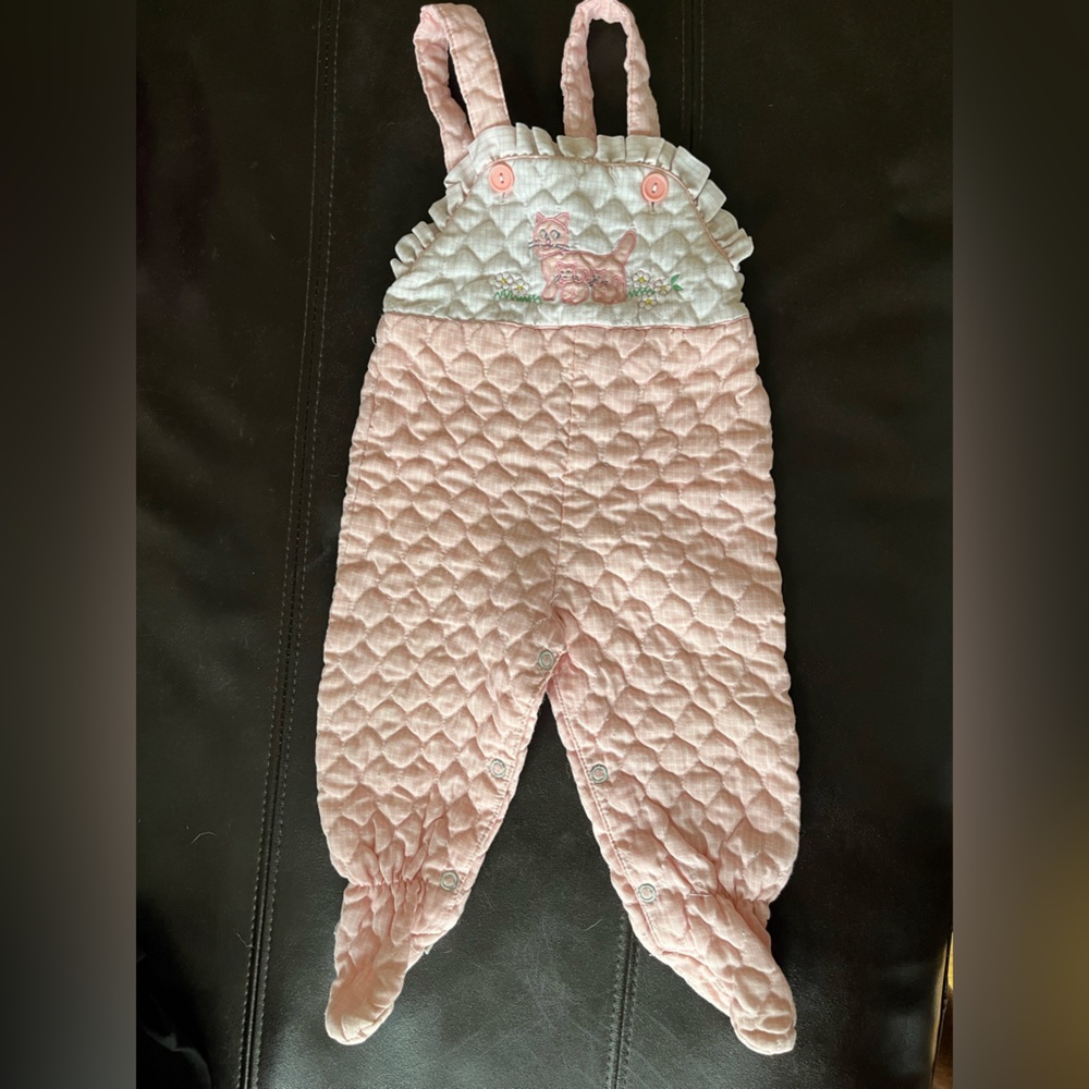 Vintage quilted footie overalls 6-9 months